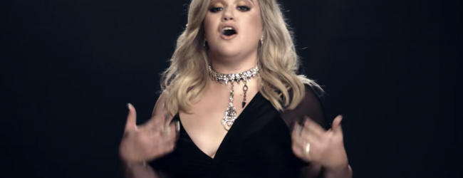 Kelly Clarkson – I Don’t Think About You
